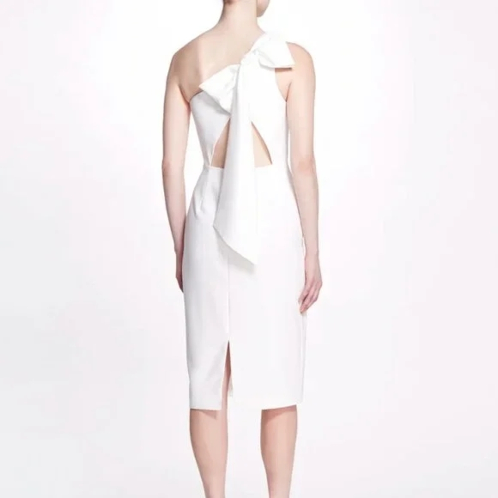 Elegant White One-Shoulder Dress with Bow